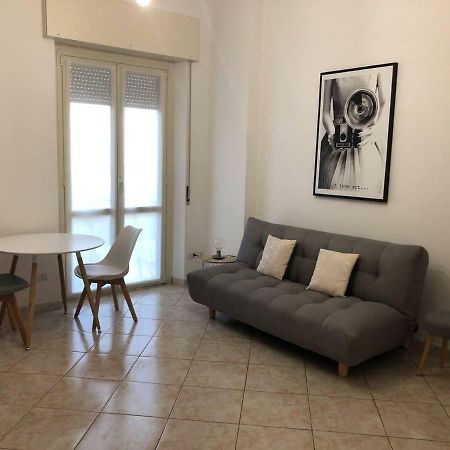 Appartamento Casa Sir Oliver Bollate Esterno foto