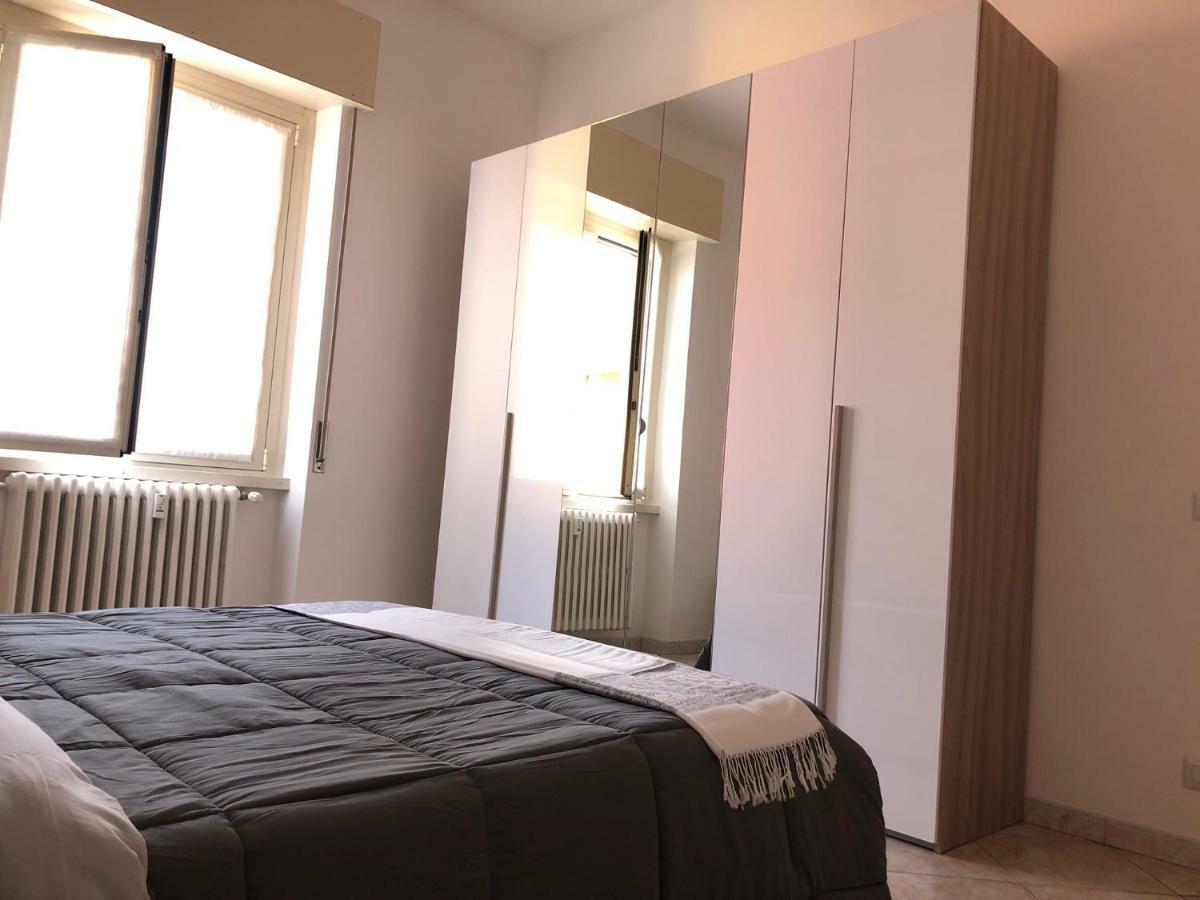 Appartamento Casa Sir Oliver Bollate Esterno foto