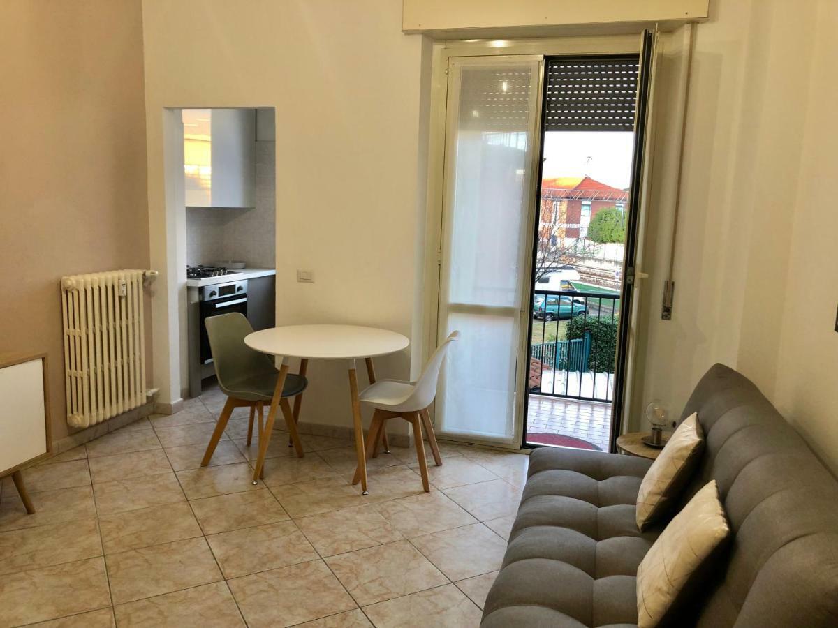 Appartamento Casa Sir Oliver Bollate Esterno foto